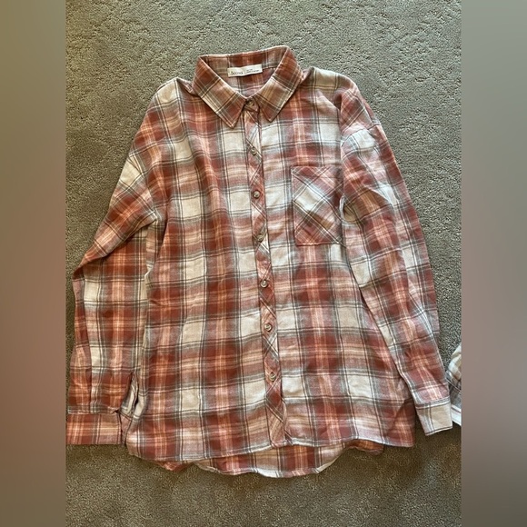 Casual Plaid Button-Up Shirt in Rust and White NWOT - Picture 1 of 1